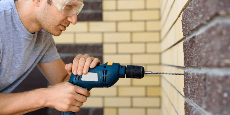 Le perçage en maçonnerie, bien choisir et bien utiliser les forets bétons